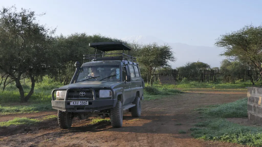 Felix Schad (12 2024) Kenya 03
